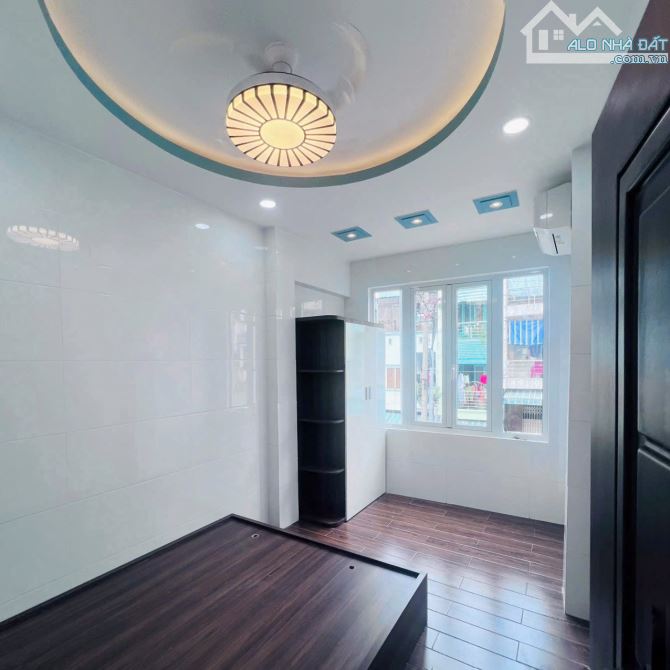 Bán Nhà Mặt Tiền Kinh Doanh Đỗ Thị Lời, Q.3 – 4 Tầng – 41.5m² – Giá Hời 5.2 Tỷ