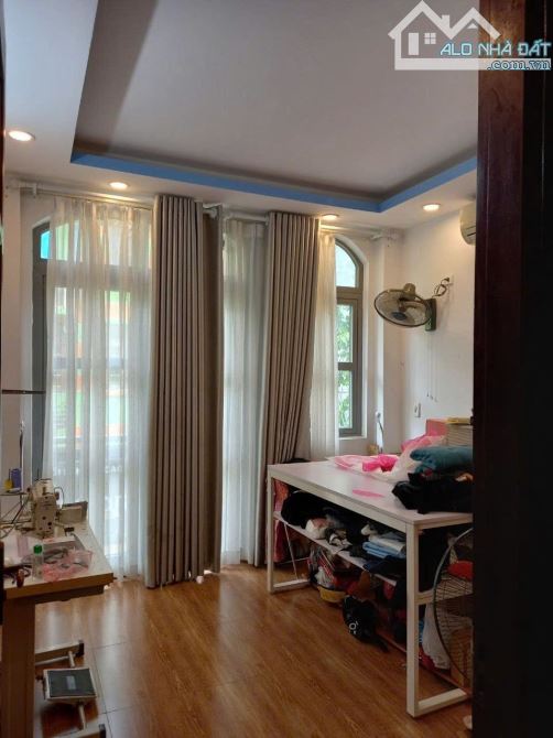 SIÊU PHẨM LIỀN KỀ – LA KHÊ – NHÀ ĐẸP - ĐƯỜNG Ô TÔ TRÁNH
