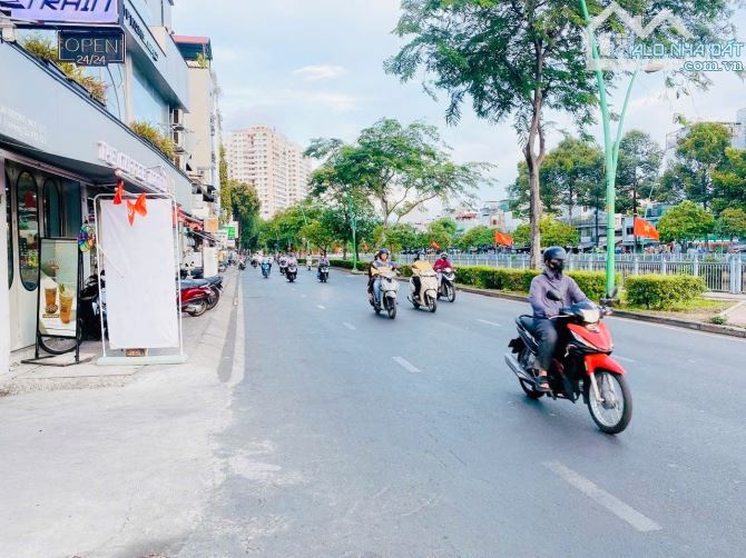 Bán nhà hẻm xe hơi Quận 3, Lê Văn Sỹ 70m2 nở hậu 4.5m 7 tầng BTCT 13 CHDV nhỉnh 15tỷ TL