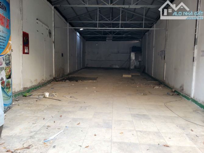 Bán nhà mặt phố Nguyễn Đình Hoàn-Phường Nghĩa Đô-Cầu Giấy-Hà Nội 67m2, MT5.6m, GPXD6T