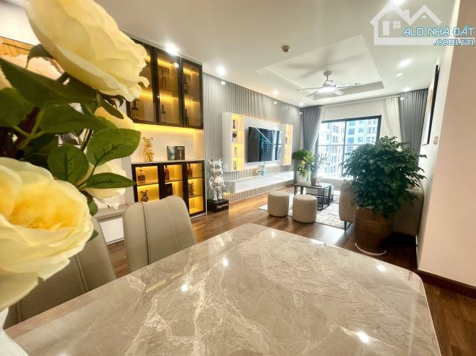 Tôi cần bán chung cư Sông Đà Tower, 131 Trần Phú 95m2, 3 ngủ, 2 vs nhỉnh 4 tỷ