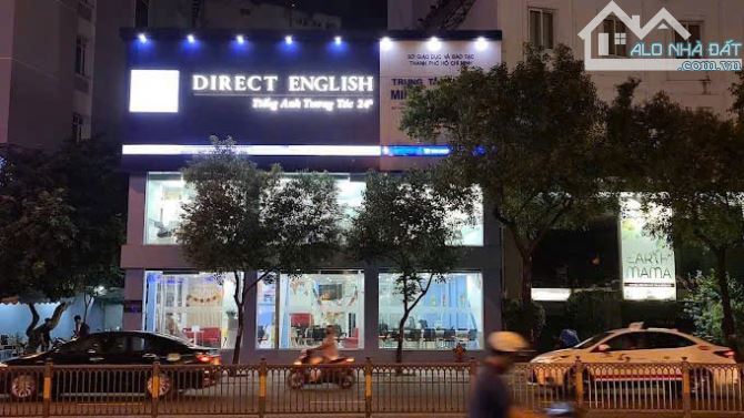 Cho thuê Tòa Nhà Mặt Tiền Nguyễn Văn Trỗi P8 , DT 19x15 KC 3 lầu nội thất xịn gồm 2 căn