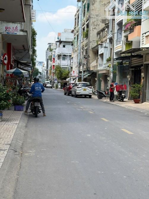 Giảm 2T Mặt tiền Quận 5 sát ĐHYD DT 53m2 nở hậu công nhận đủ, lề 2m.