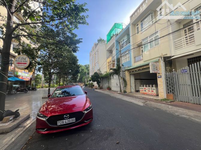 BÁN NHÀ ĐƯỜNG LÊ LỢI, P. THẮNG NHÌ ( DT: 90M2) + 1TR2L + SHC + GIÁ 10 TỶ 5 + SĂN DÒNG TIỀN