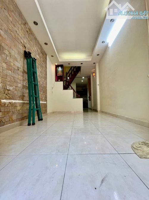 BÁN NHÀ DTSD 72M2 NGUYỄN HỮU HÀO P.6 Q.4 HƠN 3TY