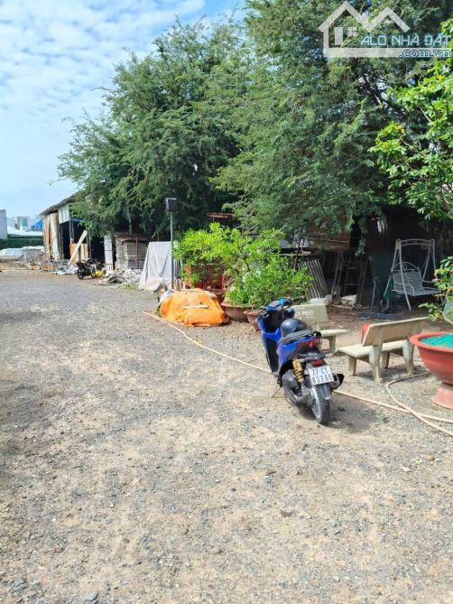 NGỘP BANK Nhà Kho Mặt tiền đường VÕ THỊ HỒI, x XTĐ, H. Hóc Môn, dt 3.972,7m2💰 61,5Tỷ