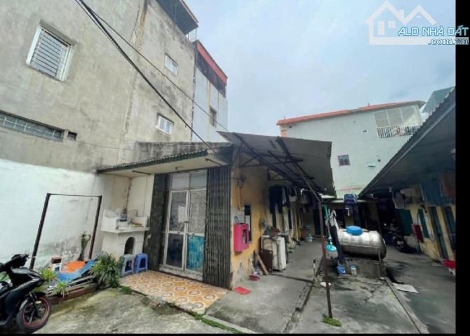 220 tỷ/ 550 m2/ 8 M tiền/ Đất Mặt Phố Dịch Vọng