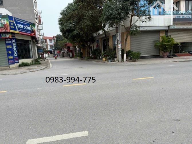 BÁN ĐẤT PHỐ HỒ, THUẬN THÀNH. 60M2 * MT 4,8M * 2,7 TỶ. LÔ GÓC, XE 7 CHỖ ĐỖ CỬA.
