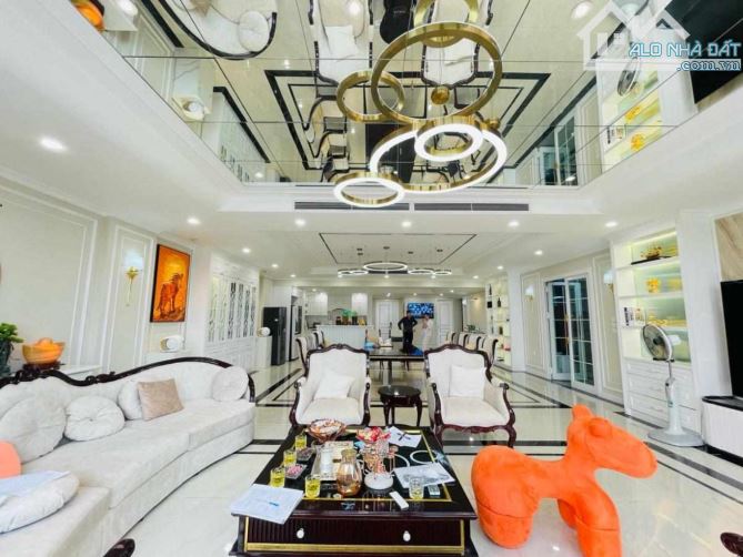 HIẾM NHẤT LONG BIÊN - TÒA VĂN PHÒNG CHO THUÊ - 2 THANG MÁY - VỊ TRÍ VIP