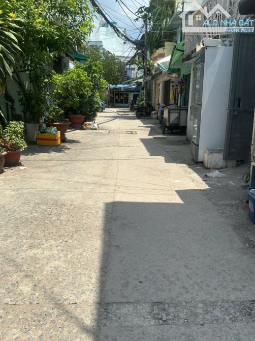 🔥NGUYỄN CỬU VÂN GIÁP QUẬN 1🔥- P.17 BÌNH THẠNH - HẺM XE HƠI - 💥70m2💥 CHỈ 6.x TỶ