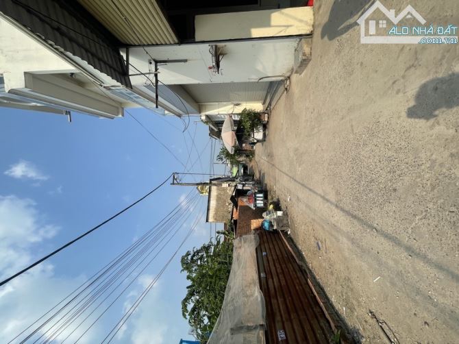 Nhà 3 tầng đường LÊ VĂN KHƯƠNG, phường HIỆP THÀNH, Q12, dt 140m2 (10mx14m), Hẻm 5m.7,2Tỷ - 11