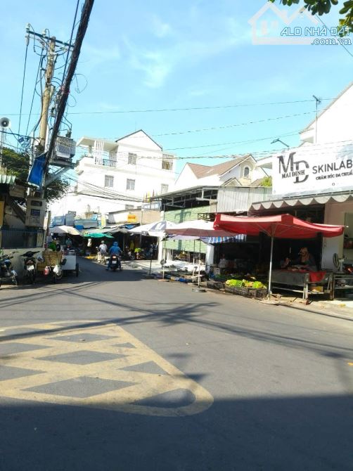 Cần bán gấp nhà lầu đang cho thuê làm nhà thuốc và phòng trọ có thu nhập tốt - 1