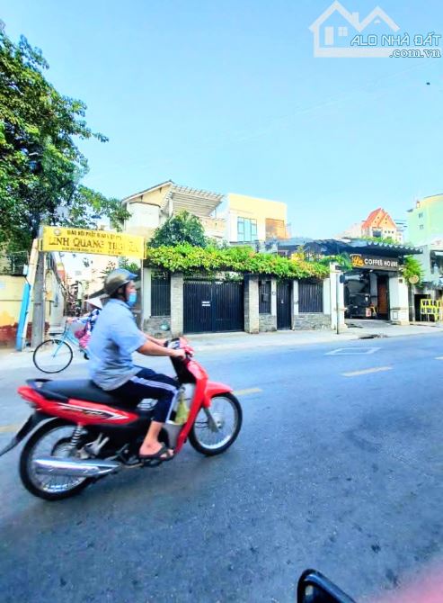 Bán nhà Nguyễn Khoái, Quận 4, gần Gold View, Không QH, 70m2, hơn 6 tỷ - 1