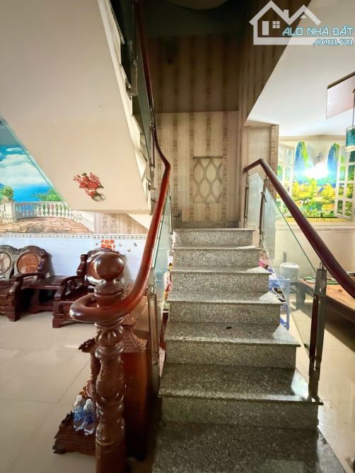 Bán nhà cạnh chung cư Phúc Yên.68m2. 3 tầng Phan Huy Ích. P15. Bình Tân. Chỉ 7.4T - 1