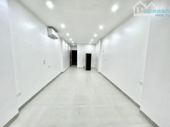 BÁN NHÀ PHÂN LÔ 17,5 TỶ 55m 7 TẦNG MT 3,5m THANG MÁY VỈA HÈ Ô TÔ TRÁNH TRẦN CUNG CẦU GIẤY - 1