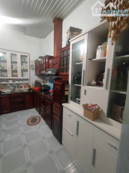 Bán Nhà Cấp 3 Trung Tâm Lagi 99m2 Giá Cực Rẻ Tiện Ích Xung Quanh - 1