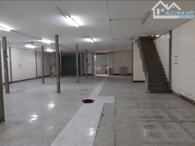 Cho thuê MB xưởng 1 lầu, sd 800m2 Lê Thị Riêng Quận 12 - 1