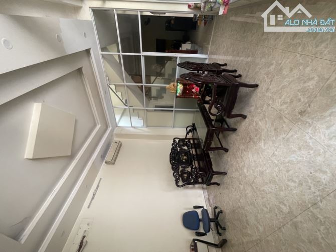 Nhà 3 tầng đường LÊ VĂN KHƯƠNG, phường HIỆP THÀNH, Q12, dt 140m2 (10mx14m), Hẻm 5m.7,2Tỷ - 1