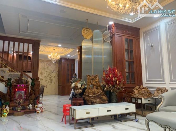 BIỆT THỰ SANG TRỌNG, DT 119M² (NGANG 7M), MẶT TIỀN ĐƯỜNG SỐ 12, HIỆP BÌNH CHÁNH - 1