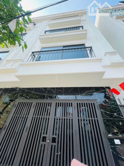 3,9 Tỷ Nhà Đẹp 5 Tầng Phố Đại Cát -Bắc Từ Liêm  DT 30m .Vị Trí Đẹp ,Ngõ Rộng Thoáng - 1