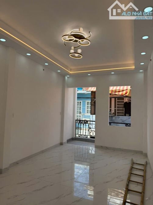 BÁN NHÀ MỚI Ở NGAY, 50M RA MT XE TẢI, TRẦN VĂN KHÁNH QUẬN 7, 2 TẦNG-59M2- 4PN, GIÁ 5.3 TỶ - 1