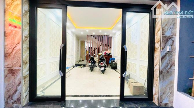 TRUNG TÂM THANH XUÂN - NHÀ 6 TẦNG THANG MÁY - Ô TÔ TRÁNH - KINH DOANH ĐỈNH! - 1