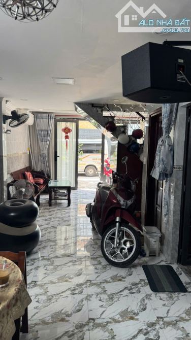 BÁN  NHÀ MỚI HẺM 7M  AEON TÂN PHÚ  – NGANG 8M X 26- 2 TẦNG- CHO THUÊ HƠN 40TR/TH -NHỈNH - 2