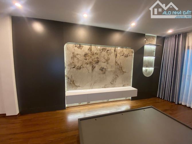6 TẦNG MỚI TOANH - ĐẤT NỞ HẬU – OTO VÀO GARA – THÔNG SỐ ĐẸP – FULL NỘI ĐẸP – KHÁCH MUA - 2