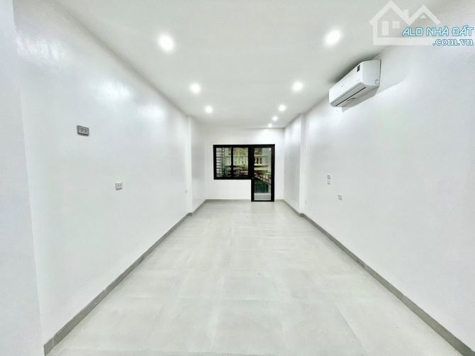 BÁN NHÀ PHÂN LÔ 17,5 TỶ 55m 7 TẦNG MT 3,5m THANG MÁY VỈA HÈ Ô TÔ TRÁNH TRẦN CUNG CẦU GIẤY - 2