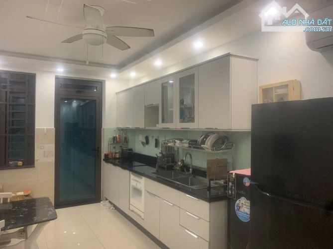 TRUNG TÂM Gò Vấp; NGANG 5m(65m2) 3PN khép kín; gần MẶT TIỀN thông LÊ VĂN THỌ; sổ vuông đẹp - 2