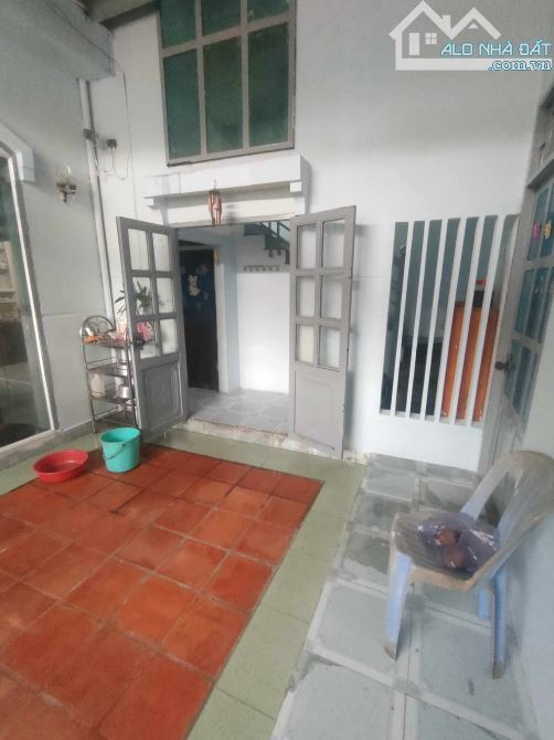 Bán Nhà Cấp 3 Trung Tâm Lagi 99m2 Giá Cực Rẻ Tiện Ích Xung Quanh - 2