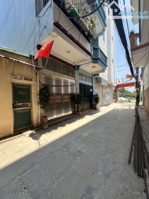 BÁN NHÀ 5 TẦNG - DT 40,7M2 - GẦN HỌC VIỆN CẢNH SÁT NHÂN DÂN - Ô TÔ ĐỖ CỬA TRÁNH NHAU - 2