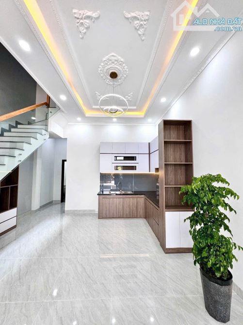 Bán nhà lầu sổ riêng xã Tân Bình, Vĩnh Cửu, Đồng Nai, 2,35 tỷ - 2