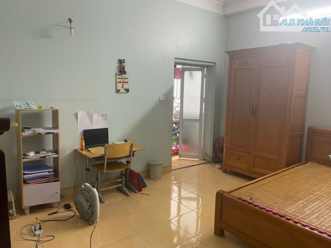 Bán nhà Mỹ Đình, dt38m- mt4,8m, 4 tầng dân xây, gần ô tô, bãi đỗ ô tô, gần phố. - 2