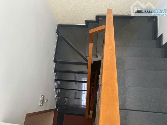 NGỘP BANK  Nhà 2 tầng và Xưởng Mặt tiền đường TÂN THỚI NHẤT 01, Q12, dt 321,2m. 26Tỷ - 2