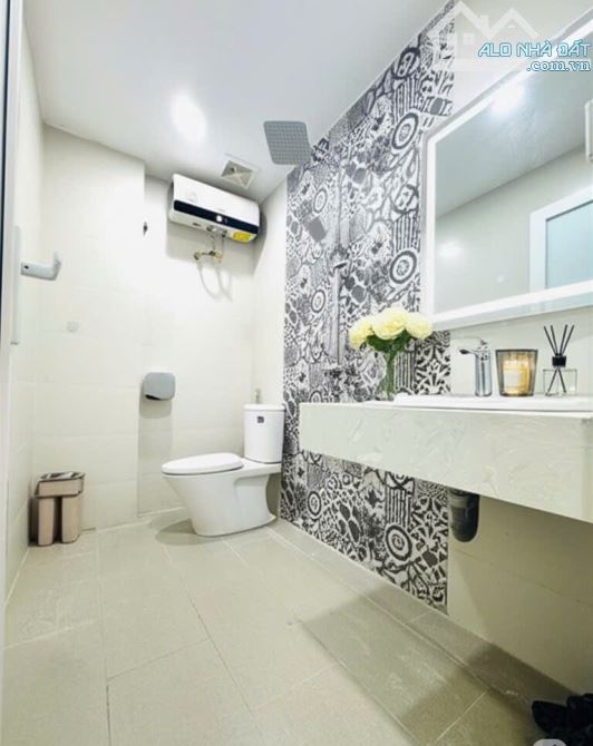 CHÍNH CHỦ NHỜ BÁN CĂN CHUNG CƯ VŨ PHẠM HÀM - 190M - 10.5TỶ - LÔ GÓC - 2