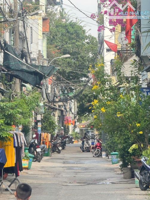 NHỈNH 4 TỶ- NHÀ ĐẸP 4 TẦNG - HẺM XE TẢI THÔNG- 40M2 (4x10)- SÁT TIỂU HỌC KIM ĐỒNG & LK 4-5 - 2