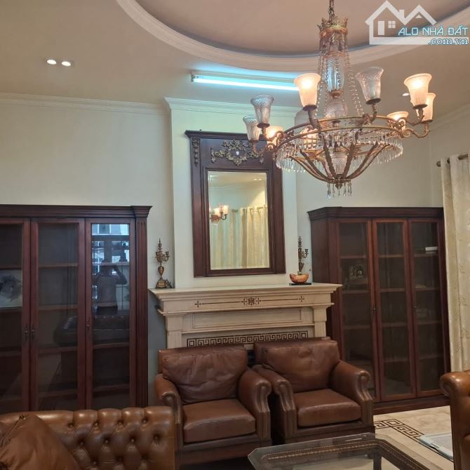 BIỆT THỰ VIP TRUNG TÂM CẦU GIẤY- LÔ GÓC - 3 MẶT THOÁNG -KINH DOANH KINH DOANH ĐỈNH - 2