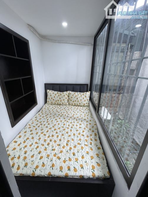 BÁN CĂN HỘ TẬP THỂ BƯU ĐIỆN THỔ QUAN,65M2 - 3 NGỦ,FULL NỘI THẤT, Ở LUÔN. - 2