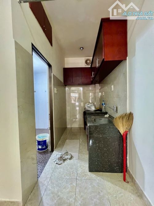 BÁN NHÀ DTSD 72M2 NGUYỄN HỮU HÀO P.6 Q.4 HƠN 3TY - 2