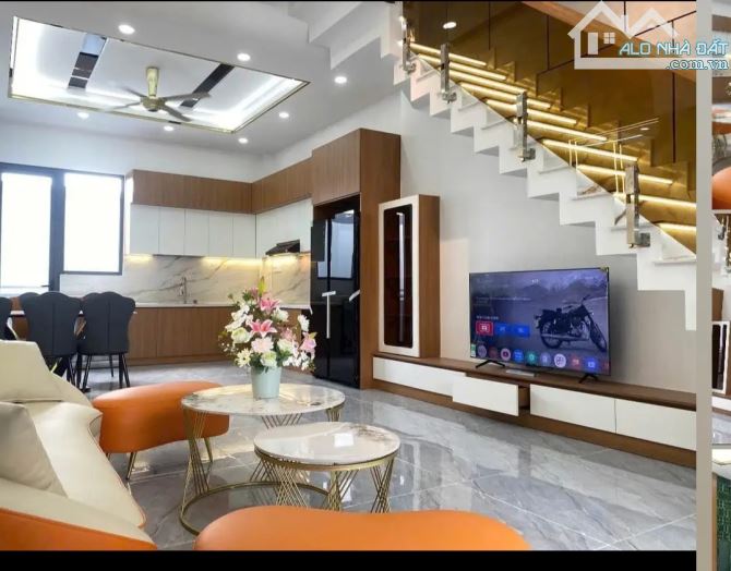 Nhà xuân đỉnh Ô Tô lô góc dân xây DT 50m x MT 5m cần bán nhanh - 2
