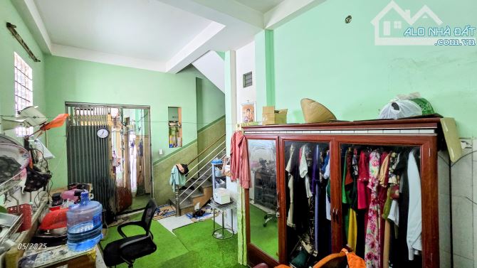 BÁN NHÀ LẦU MẶT TIỀN ĐANG KINH DOANH Ngay Trường Học - Phường Tân Phong, Biên Hòa - 2