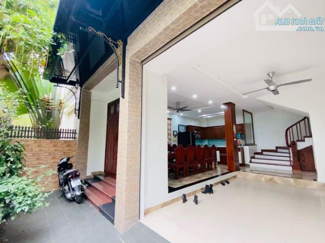 Bán nhà  phân lô Lạc Long Quân thang máy - kinh doanh –văn phòng 96 M 6tầng 27.2 tỷ - 3
