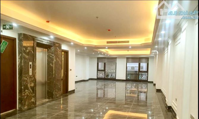 Bán toà VP Nguyễn Hoàng- Mỹ Đình- 3 oto tránh- 2 thoáng- vỉa hè- DT 135M. - 3