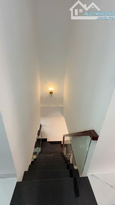 TRẦN VĂN KHÁNH- QUẬN 7- 59M²- 2 TẦNG- MỚI TINH- HƠN 5 TỈ XÍU - 3