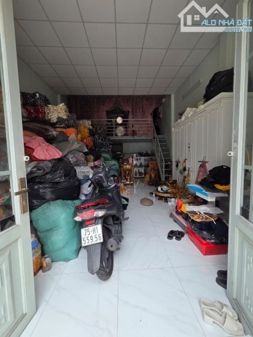 BÁN ĐẤT TẶNG NHÀ CẤP 4 CHỈ VỚI HƠN 7XTR/M² TẠI TÂN PHÚ, HXH, 5X11 55M², CHỈ VỚI 4.2 TỶ - 3