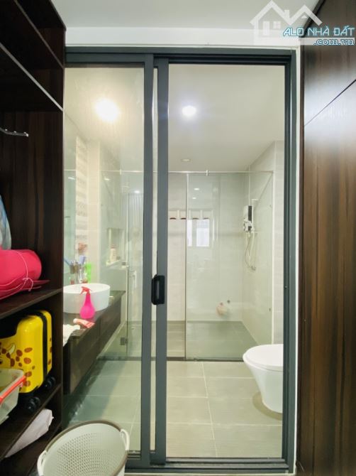 KHU HIẾM NHÀ BÁN - NGANG BỀ THẾ 9M, KHU K300 - Q TÂN BÌNH - 3 TẦNG- NỘI THẤT XỊN - 4