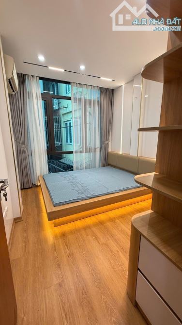 Bán nhà Trần Quốc Vượng, dt35m, mt3,2m, 5 tầng dân xây, ngõ nông, gần phố. - 4