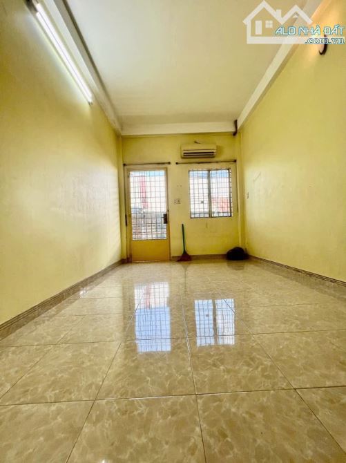 BÁN NHÀ DTSD 72M2 NGUYỄN HỮU HÀO P.6 Q.4 HƠN 3TY - 4