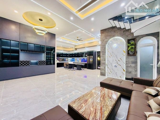 Bán biệt thự gần Lê Văn Thọ, phường 11, Gò Vấp, 260m2, ngang 14m, 3 tầng, giá 23.68 tỷ - 4